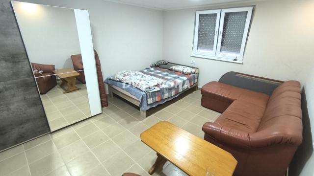 Kuća, Trosoban, Prodaja, 56m2, Novi Bečej