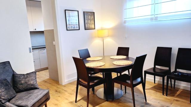 Stan, Trosoban, Izdavanje, 77m2, Koste Jovanovića