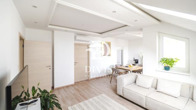 Stan, četvorosoban, Prodaja, 82m2, Maksima Gorkog