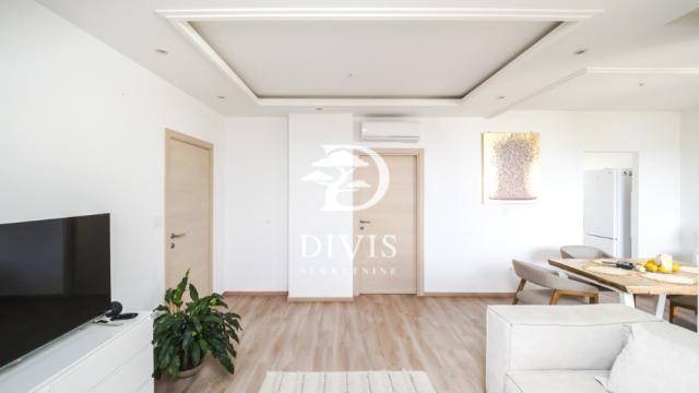 Stan, četvorosoban, Prodaja, 82m2, Maksima Gorkog