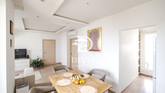 Stan, četvorosoban, Prodaja, 82m2, Maksima Gorkog