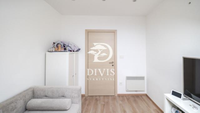 Stan, četvorosoban, Prodaja, 82m2, Maksima Gorkog