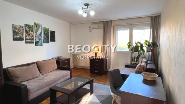 Stan, Dvosoban, Izdavanje, 60m2, Kej, Zemun, Karađorđev trg