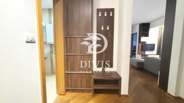 Stan, Troiposoban, Prodaja, 77m2, Jove Ilića