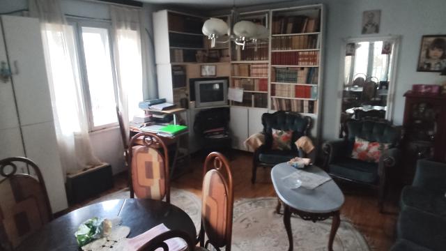 Kuća, četvorosoban, Prodaja, 221m2, Marinkova bara, Voždovac, Mokroluska