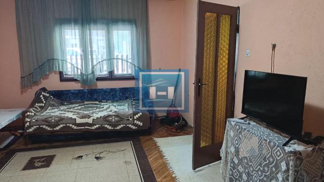 Kuća, Jednoiposoban, Izdavanje, 50m2, Centar, Gradska lokacija, Jagodina