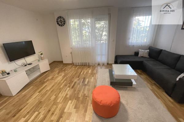 izdavanje, stanova,
petrovaradin-novi-sad, 986190, dvosoban