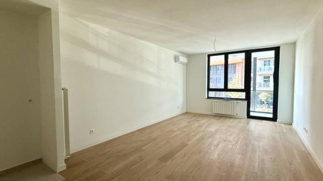 Stan, Trosoban, Izdavanje, 85m2, Luke Ćelovića Trebinjca