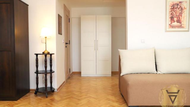 Stan, Dvosoban, Izdavanje, 100m2, Skadarlija, Stari grad, Skadarska