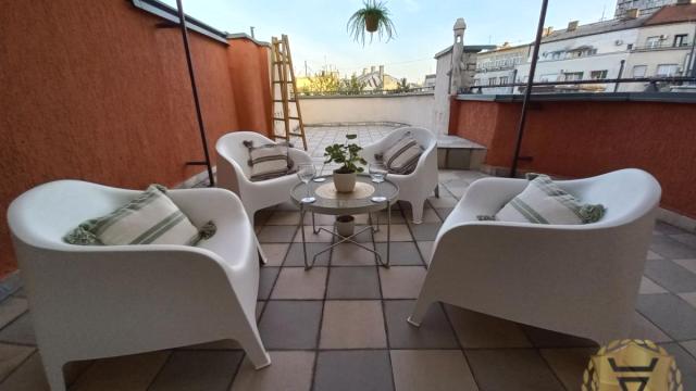 Stan, Dvosoban, Izdavanje, 100m2, Skadarlija, Stari grad, Skadarska