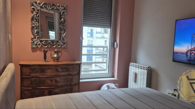 Stan, Dvosoban, Izdavanje, 54m2, Crveni krst, Vračar, Gružanska