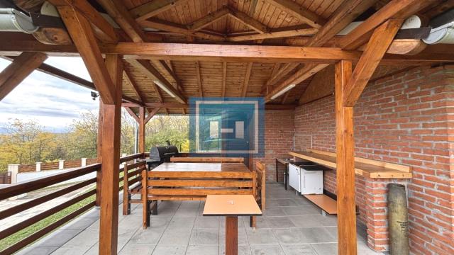 Kuća, Prodaja, 220m2, Djurdjevo brdo, Gradska lokacija, Jagodina