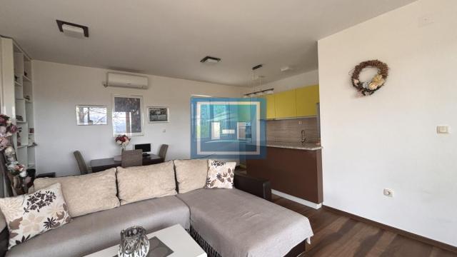 Kuća, Prodaja, 220m2, Djurdjevo brdo, Gradska lokacija, Jagodina