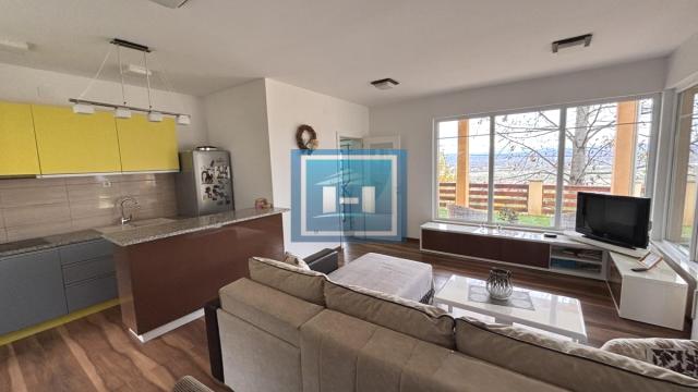 Kuća, Prodaja, 220m2, Djurdjevo brdo, Gradska lokacija, Jagodina