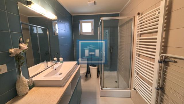 Kuća, Prodaja, 220m2, Djurdjevo brdo, Gradska lokacija, Jagodina