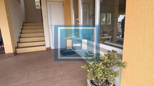 Kuća, Prodaja, 220m2, Djurdjevo brdo, Gradska lokacija, Jagodina