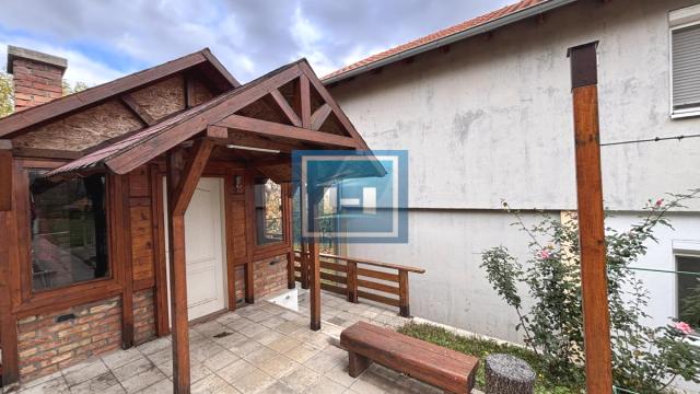 Kuća, Prodaja, 220m2, Djurdjevo brdo, Gradska lokacija, Jagodina