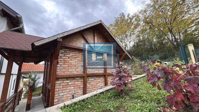 Kuća, Prodaja, 220m2, Djurdjevo brdo, Gradska lokacija, Jagodina