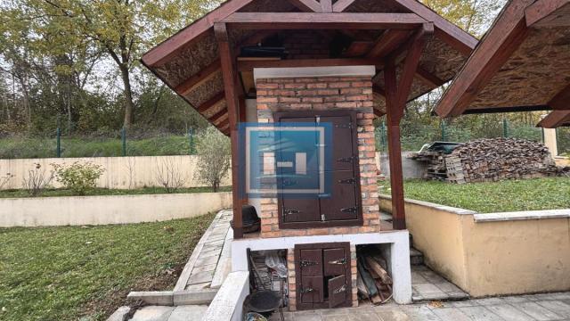 Kuća, Prodaja, 220m2, Djurdjevo brdo, Gradska lokacija, Jagodina