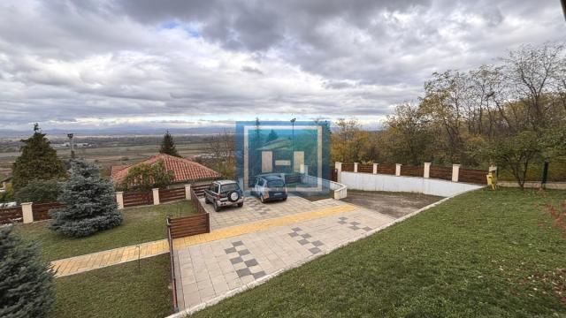 Kuća, Prodaja, 220m2, Djurdjevo brdo, Gradska lokacija, Jagodina