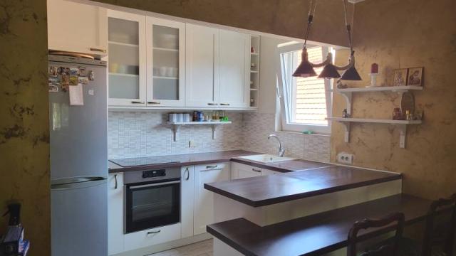 Kuća, četvorosoban, Prodaja, 395m2, Klenačka