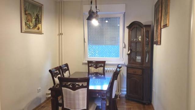 Kuća, četvorosoban, Prodaja, 395m2, Klenačka