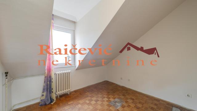 Stan, četvorosoban, Prodaja, 63m2, Bežanijska kosa 1, Novi Beograd, Ljubinke Bobic