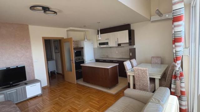 Stan, četvorosoban, Izdavanje, 120m2, Trošarina, Voždovac, Vojvode Stepe