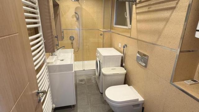 Stan, četvorosoban, Izdavanje, 120m2, Trošarina, Voždovac, Vojvode Stepe