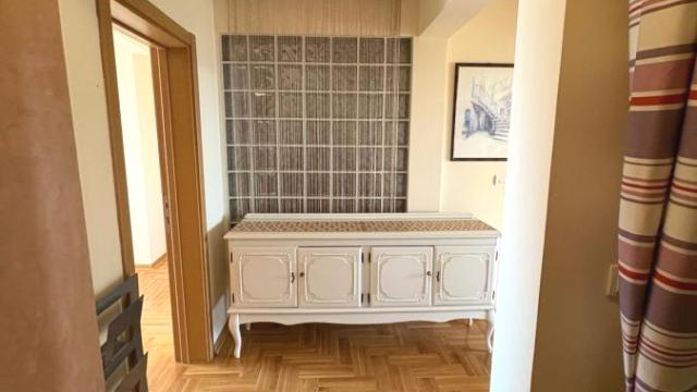 Stan, četvorosoban, Izdavanje, 120m2, Trošarina, Voždovac, Vojvode Stepe