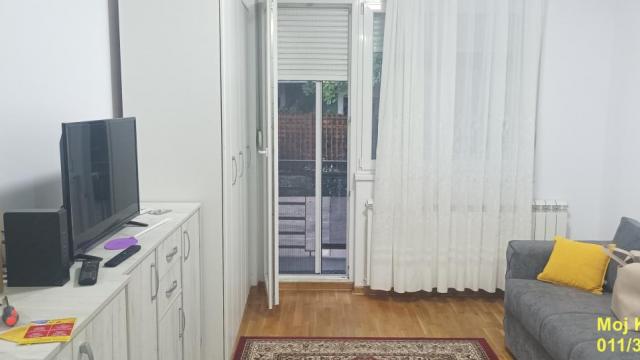 Stan, Garsonjera, Izdavanje, 28m2, Voždovačka crkva, Voždovac, Milovana Šaranovića