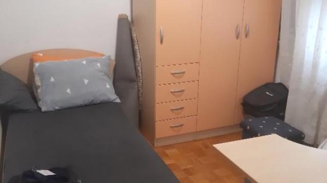 Stan, Troiposoban, Prodaja, 75m2, Gornji grad, Zemun, Karlovačka