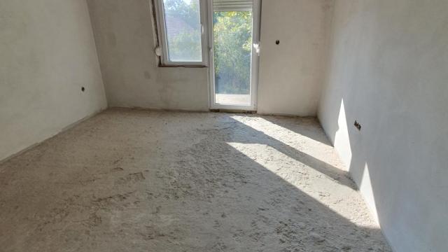 Kuća, četvorosoban, Prodaja, 123m2, Irig