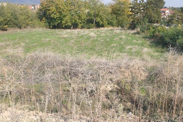 prodaja, plac,
irig, 988194, plac