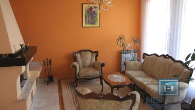 Kuća, Izdavanje, 492m2, Paraćin