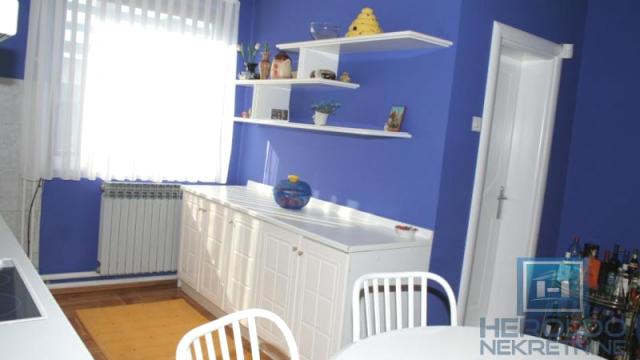 Kuća, Izdavanje, 492m2, Paraćin