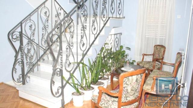 Kuća, Izdavanje, 492m2, Paraćin