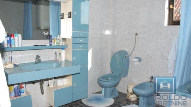 Kuća, Izdavanje, 492m2, Paraćin