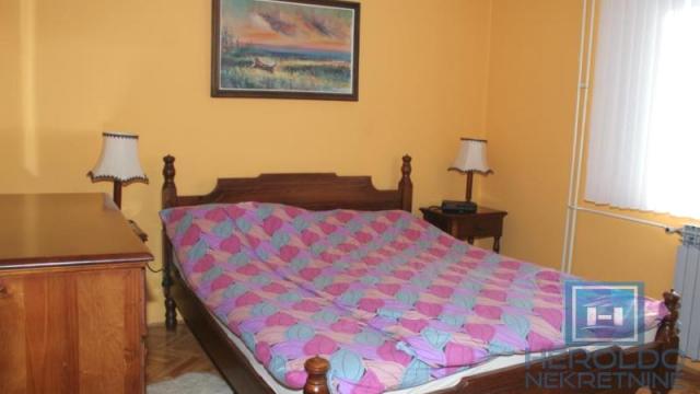 Kuća, Izdavanje, 492m2, Paraćin