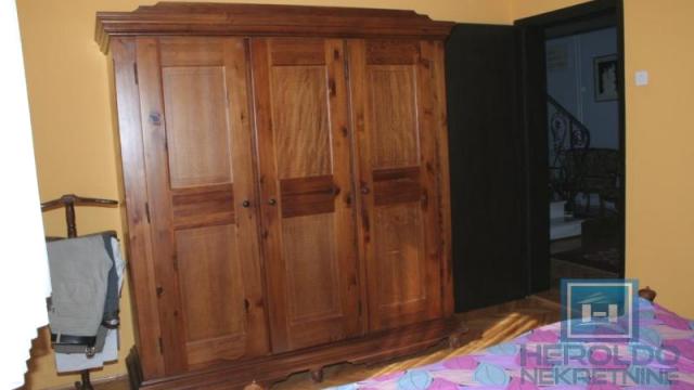 Kuća, Izdavanje, 492m2, Paraćin