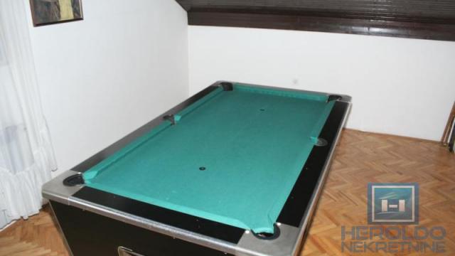 Kuća, Izdavanje, 492m2, Paraćin