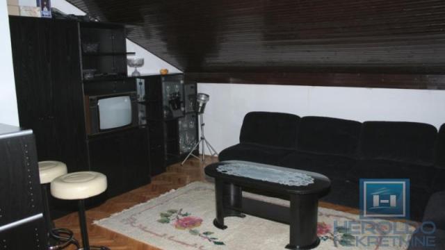 Kuća, Izdavanje, 492m2, Paraćin