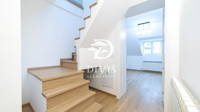 Stan, četvorosoban, Prodaja, 131m2, Kraljice Natalije