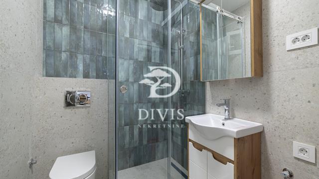 Stan, četvorosoban, Prodaja, 131m2, Kraljice Natalije