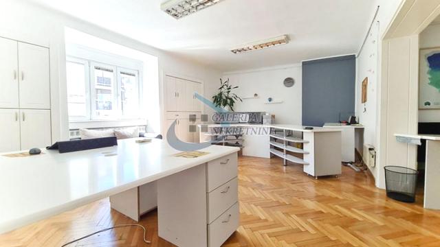 Stan, Dvoiposoban, Izdavanje, 68m2, Dom omladine, Stari grad, Makedonska