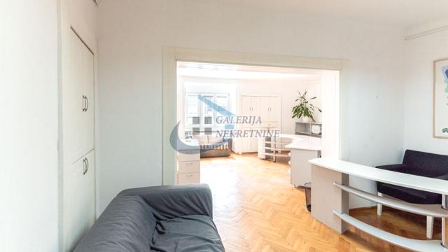 Stan, Dvoiposoban, Izdavanje, 68m2, Dom omladine, Stari grad, Makedonska