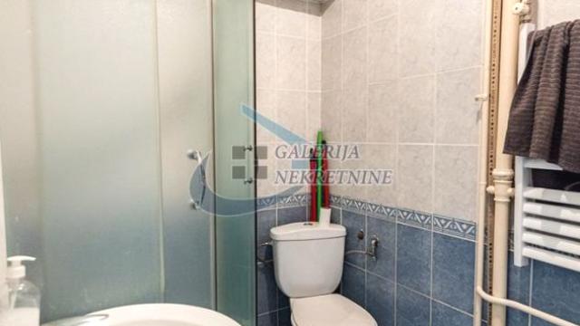 Stan, Dvoiposoban, Izdavanje, 68m2, Dom omladine, Stari grad, Makedonska