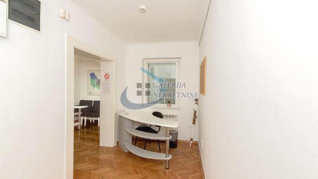 Stan, Dvoiposoban, Izdavanje, 68m2, Dom omladine, Stari grad, Makedonska