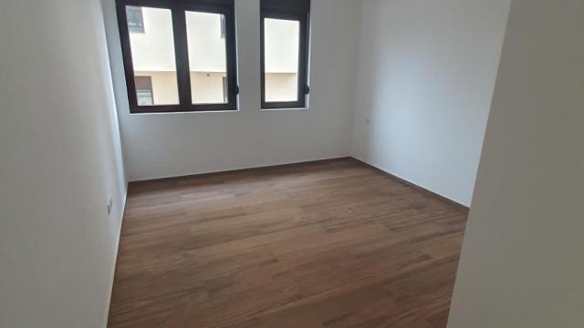 Stan, Trosoban, Prodaja, 76m2, Ruma