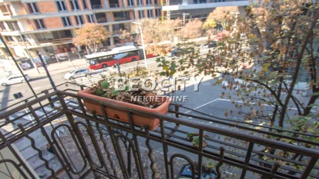 Poslovni prostor, četvorosoban, Izdavanje, 74m2, Cvetni trg, Vračar, Kralja Milutina